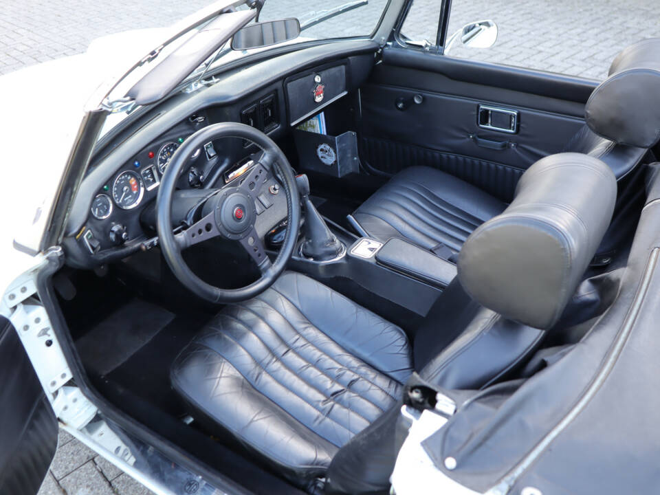 Bild 42/50 von MG MGB (1972)