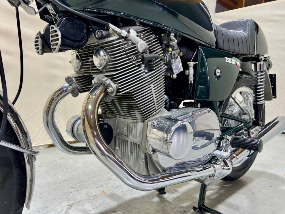 Image 13/16 of Laverda 750 S (1973)
