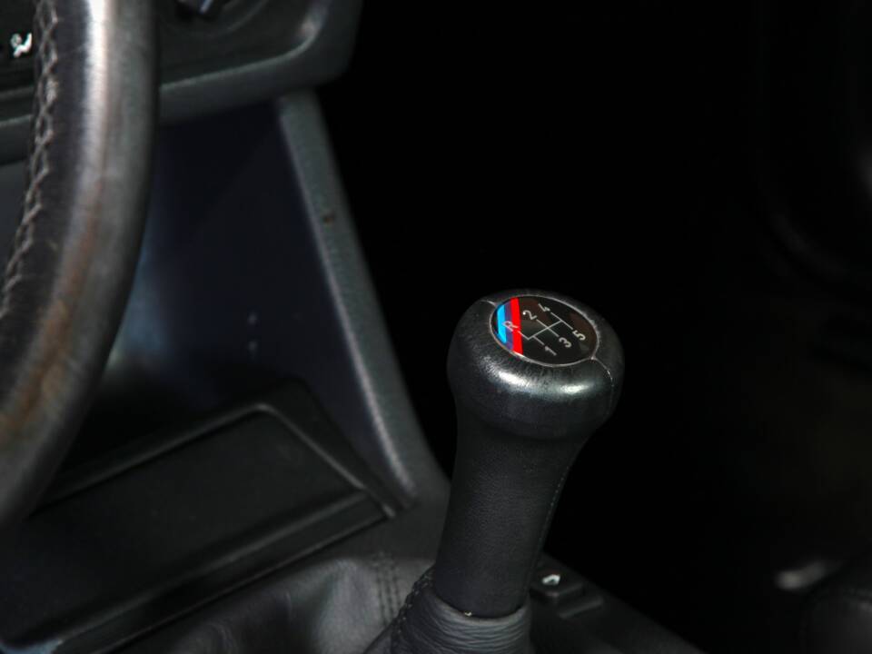 Image 39/65 of BMW M3 (1986)