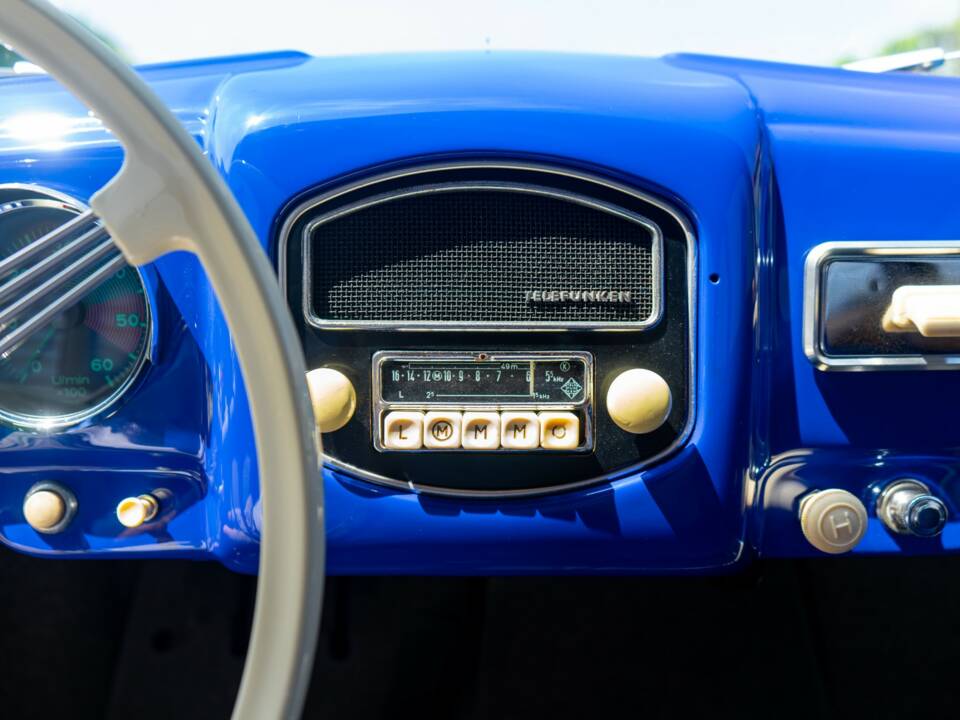 Immagine 20/53 di Porsche 356 1300 (1952)