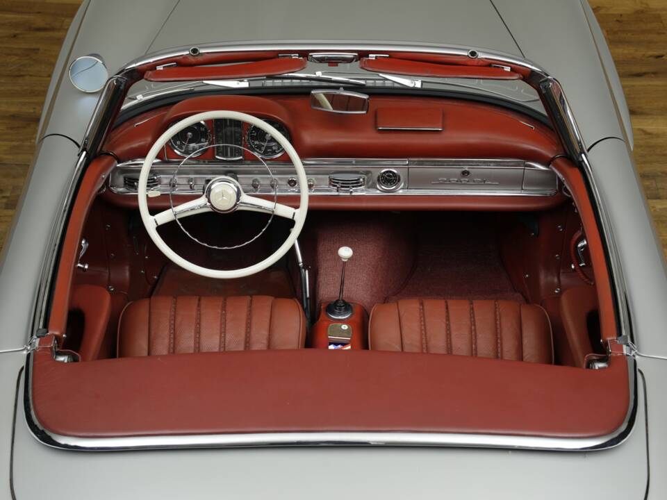Image 12/26 of Mercedes-Benz 300 SL Roadster (1959)