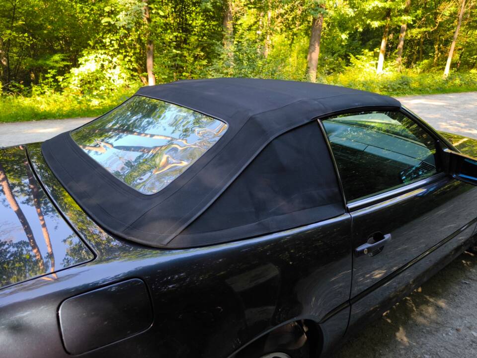 Image 14/38 of Mercedes-Benz SL 320 (1994)