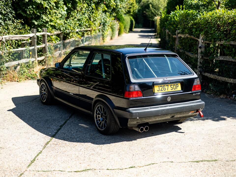 Bild 28/50 von Volkswagen Golf II GTi 1.8 (1991)