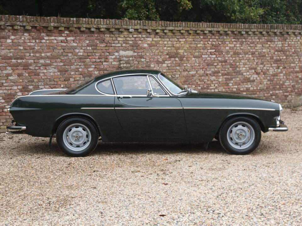 Image 44/50 of Volvo 1800 S (1968)