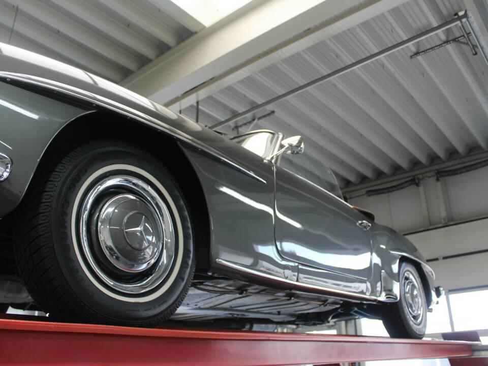 Immagine 11/50 di Mercedes-Benz 190 SL (1956)