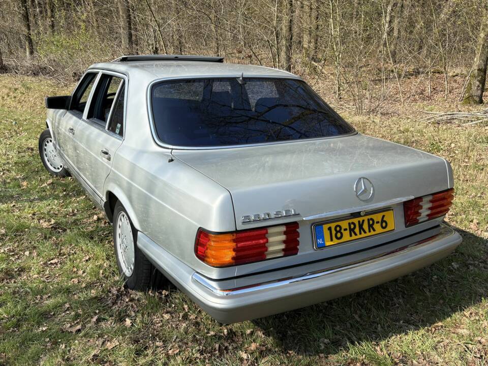 Image 8/8 of Mercedes-Benz 560 SEL (1986)