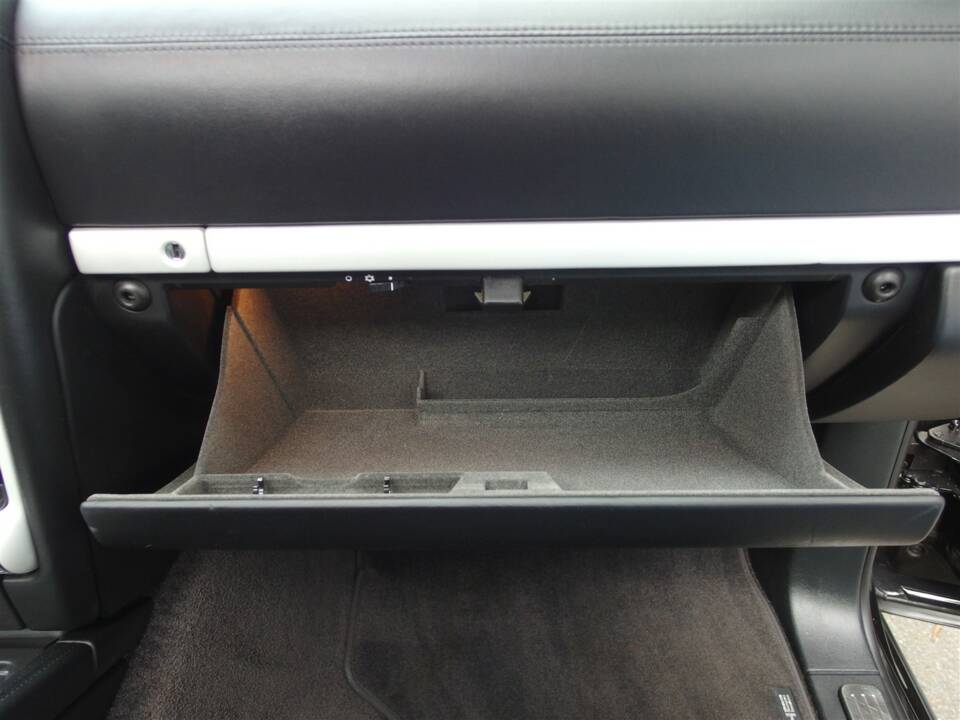 Image 53/99 of Porsche Cayenne Turbo (2007)