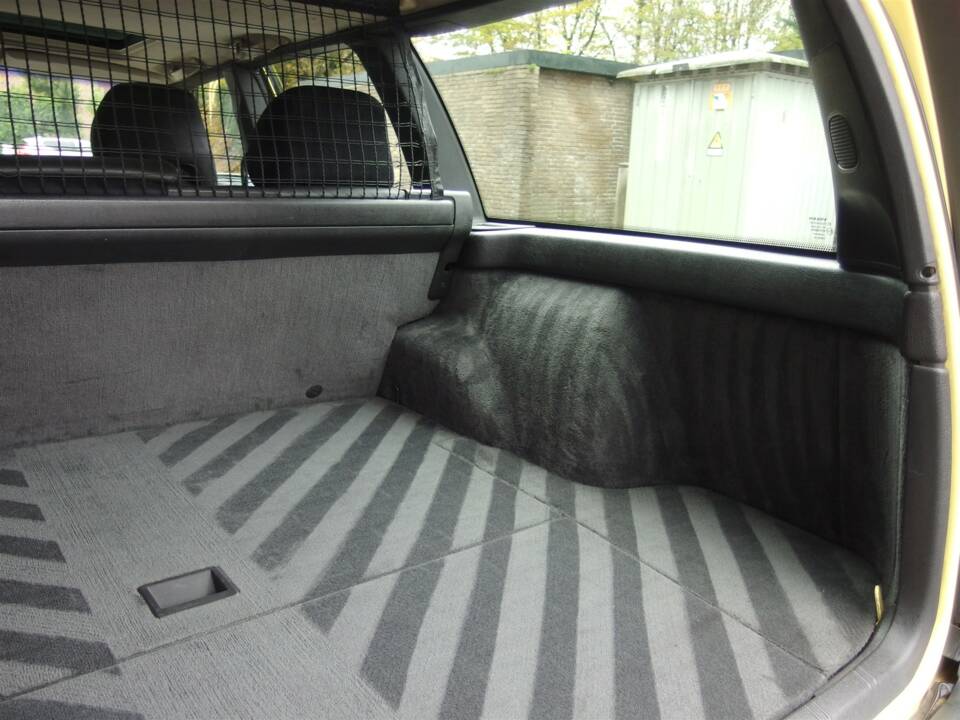 Image 37/50 de Volvo 850 T-5R (1995)