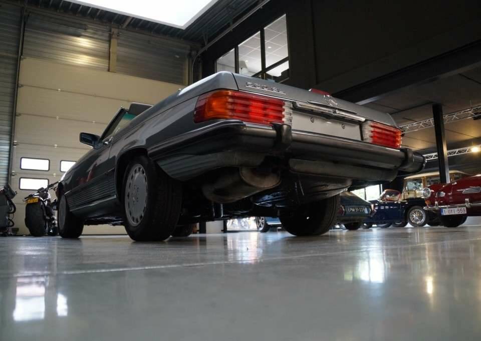 Bild 47/50 von Mercedes-Benz 560 SL (1989)