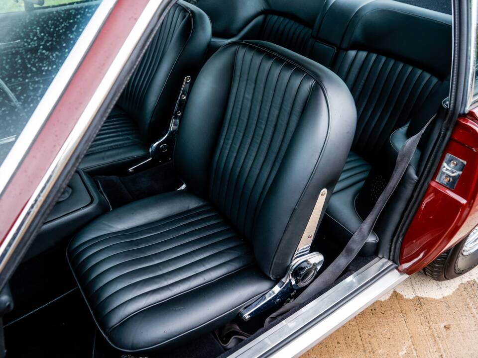 Bild 18/22 von Aston Martin DBS (1970)