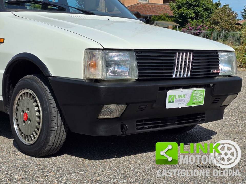 Afbeelding 8/10 van FIAT Uno Turbo i.E. (1987)