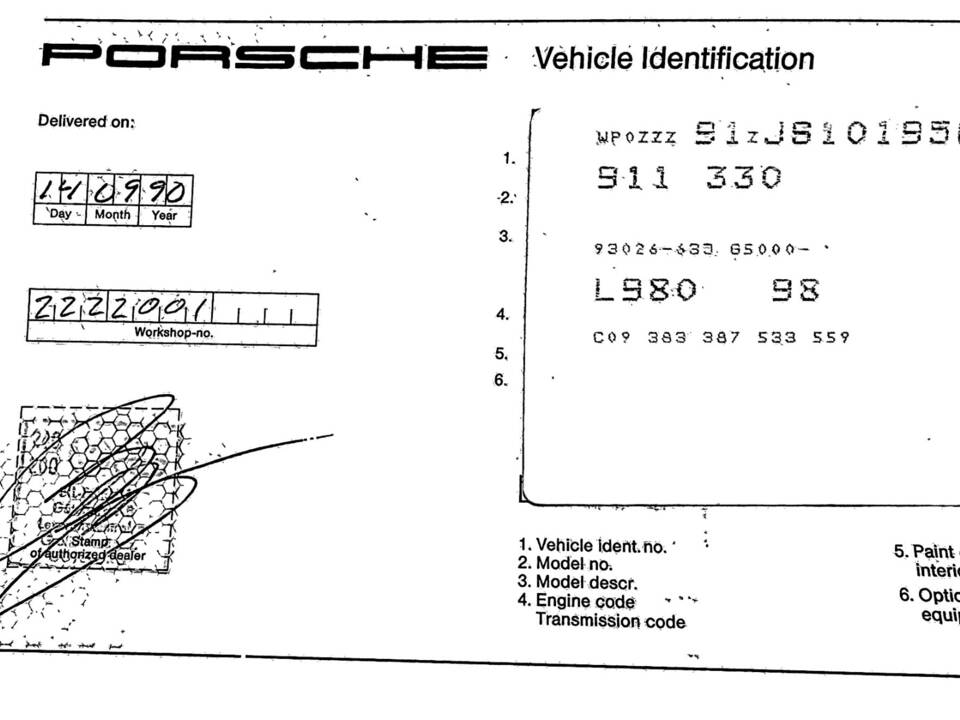 Image 23/27 of Porsche 911 Carrera 3.2 (1990)