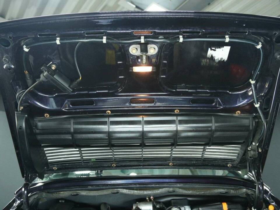 Afbeelding 35/50 van Porsche 911 Carrera 4 "30 Jahre 911" (1993)
