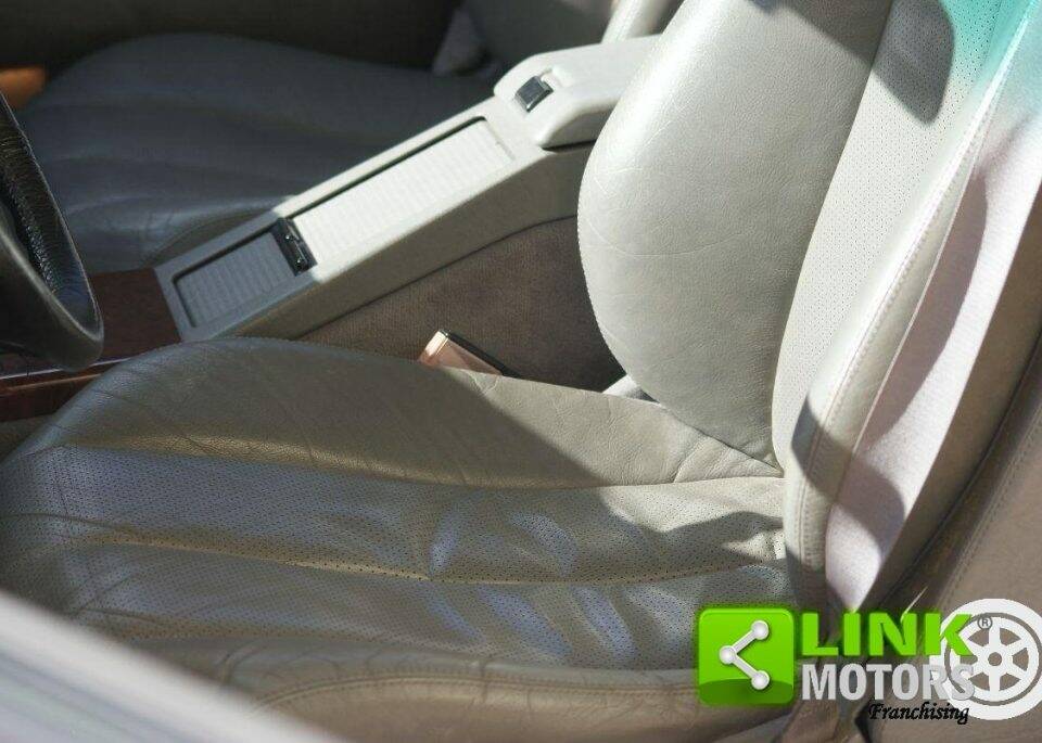 Immagine 18/50 di Mercedes-Benz 300 SL-24 (1989)