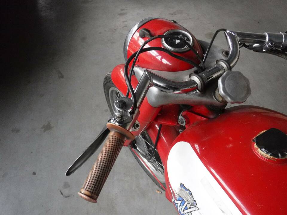 Immagine 6/12 di MV Agusta DUMMY (1958)