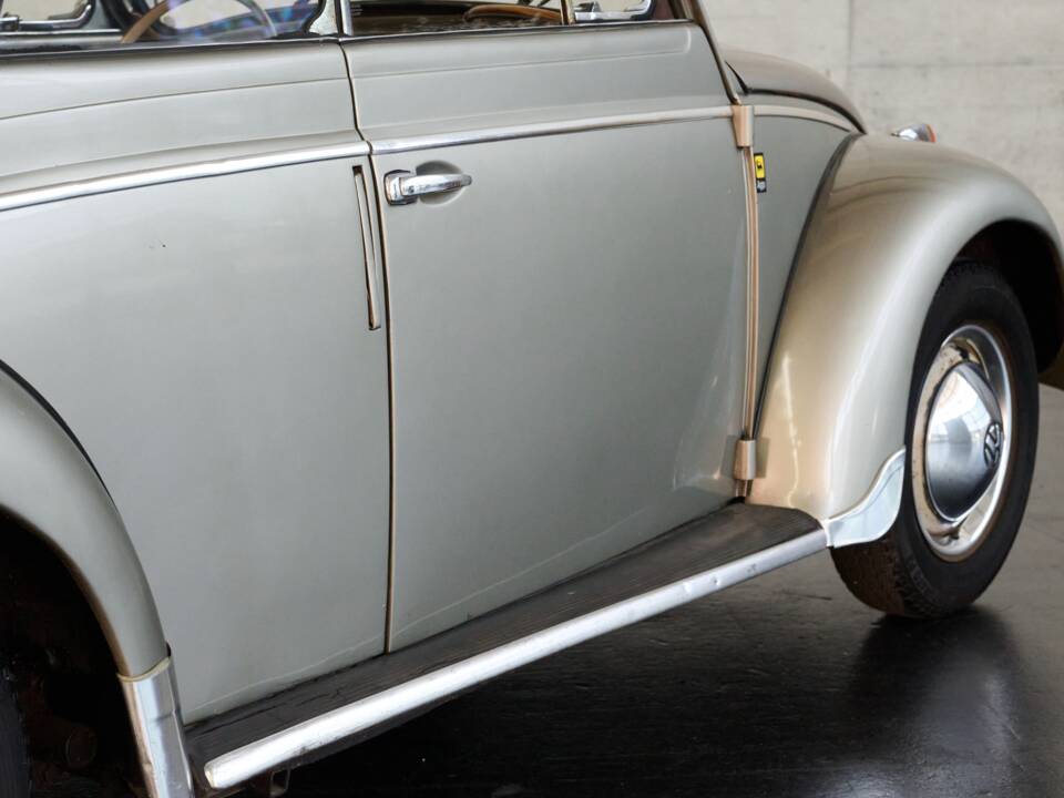 Bild 34/50 von Volkswagen Käfer 1200 Cabriolet (1957)
