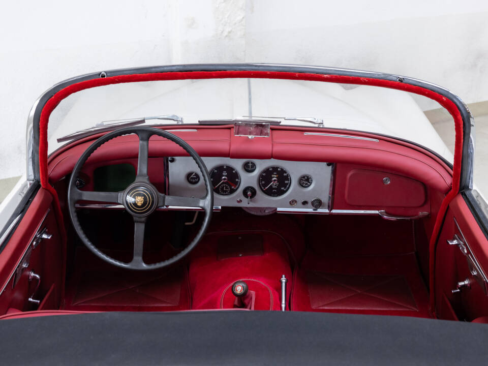 Imagen 15/30 de Jaguar XK 150 3.4 S OTS (1958)