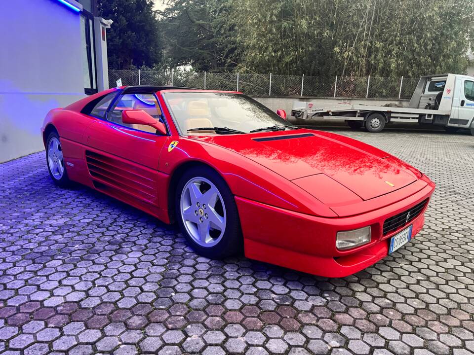 Imagen 6/23 de Ferrari 348 TS (1992)