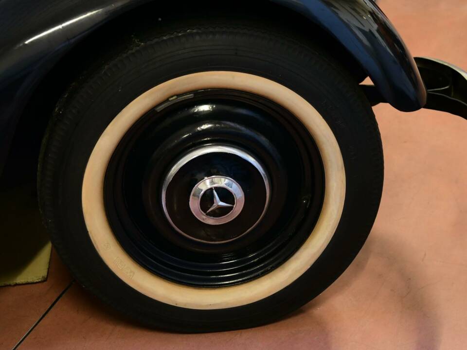 Image 9/50 de Mercedes-Benz 170 V Saloon (1938)