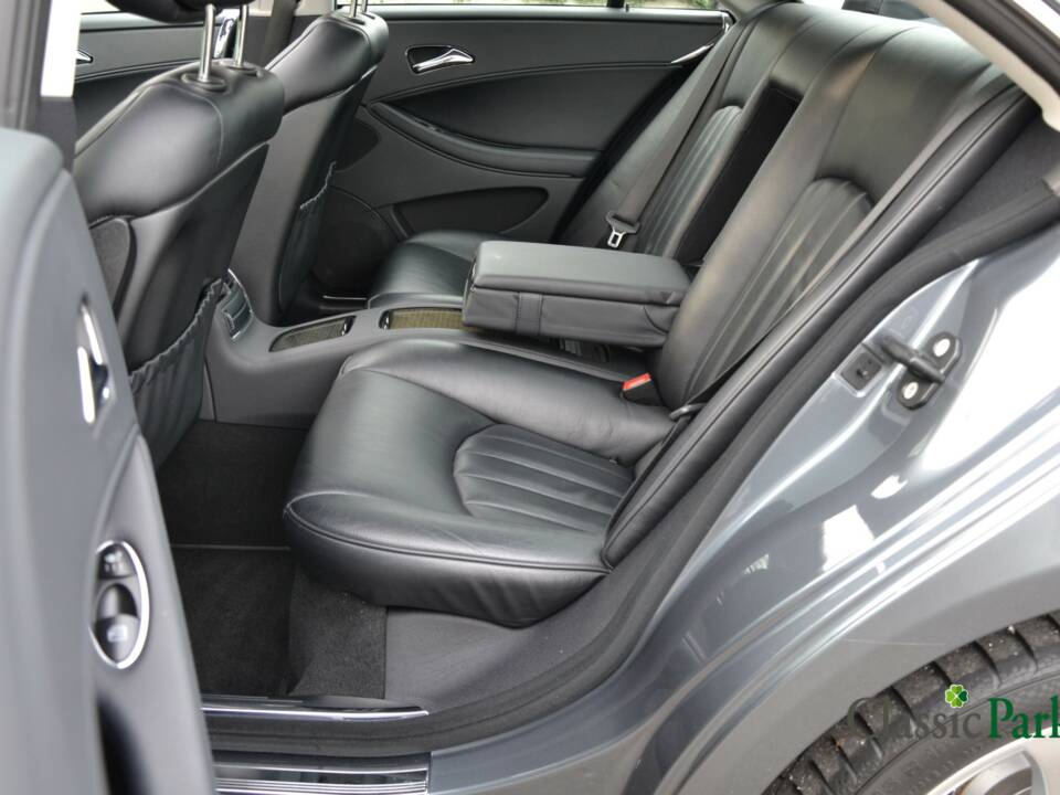 Bild 11/50 von Mercedes-Benz CLS 350 CGI (2008)