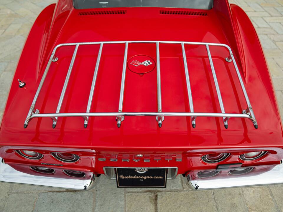 Image 9/50 of Chevrolet Corvette Stingray (1972)