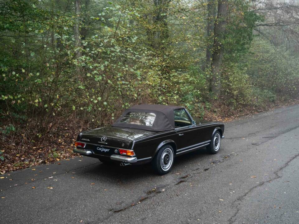Image 9/28 of Mercedes-Benz 280 SL (1971)