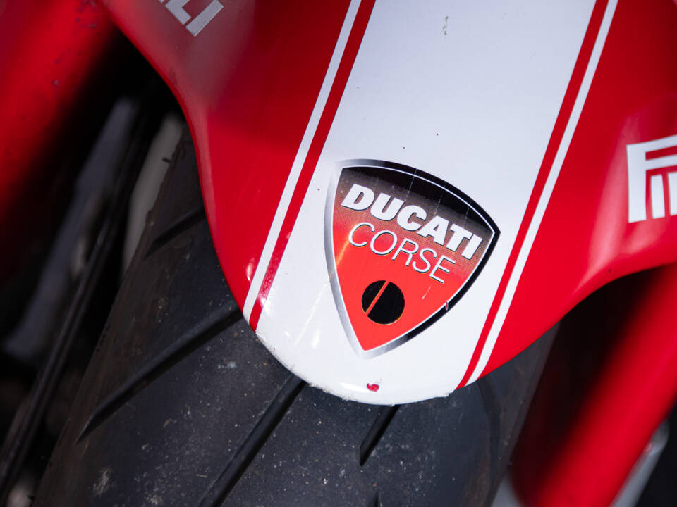 Immagine 16/50 di Ducati DUMMY (2003)