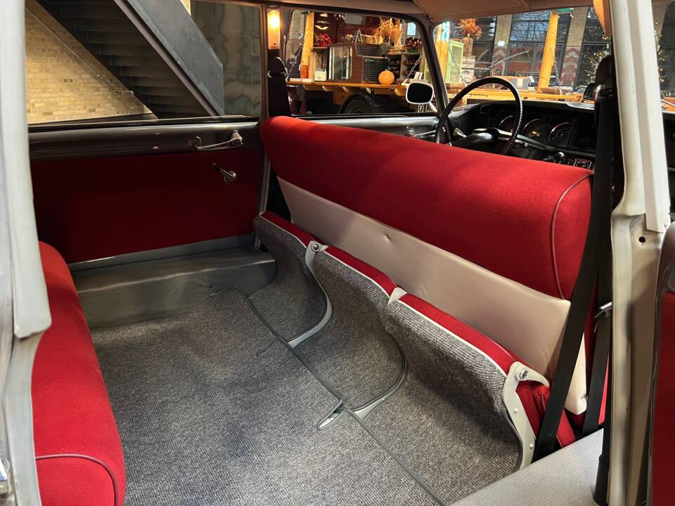 Image 19/30 of Citroën DS 20 Familiale (1970)