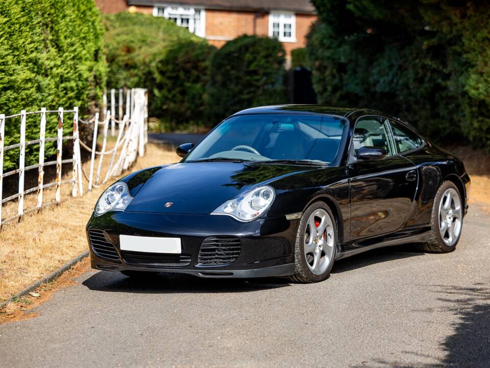 Image 20/50 of Porsche 911 Carrera 4S (2002)