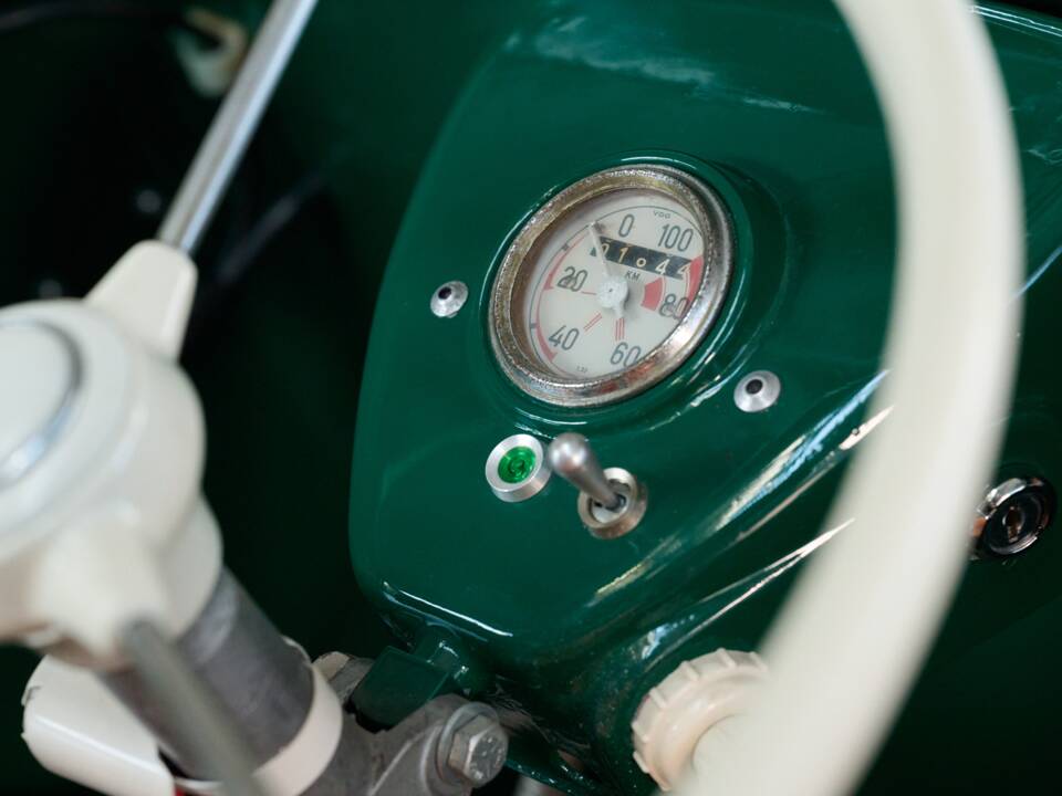 Image 37/50 of BMW Isetta hunting car (1955)