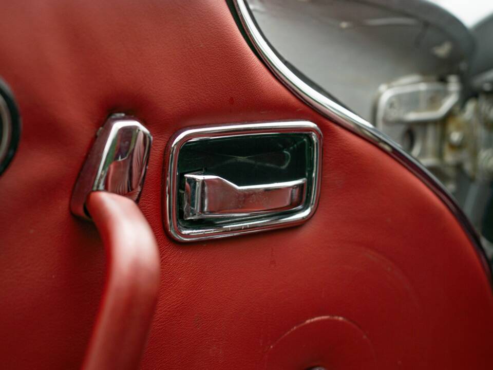 Image 41/95 of Mercedes-Benz 280 SE 3,5 (1970)