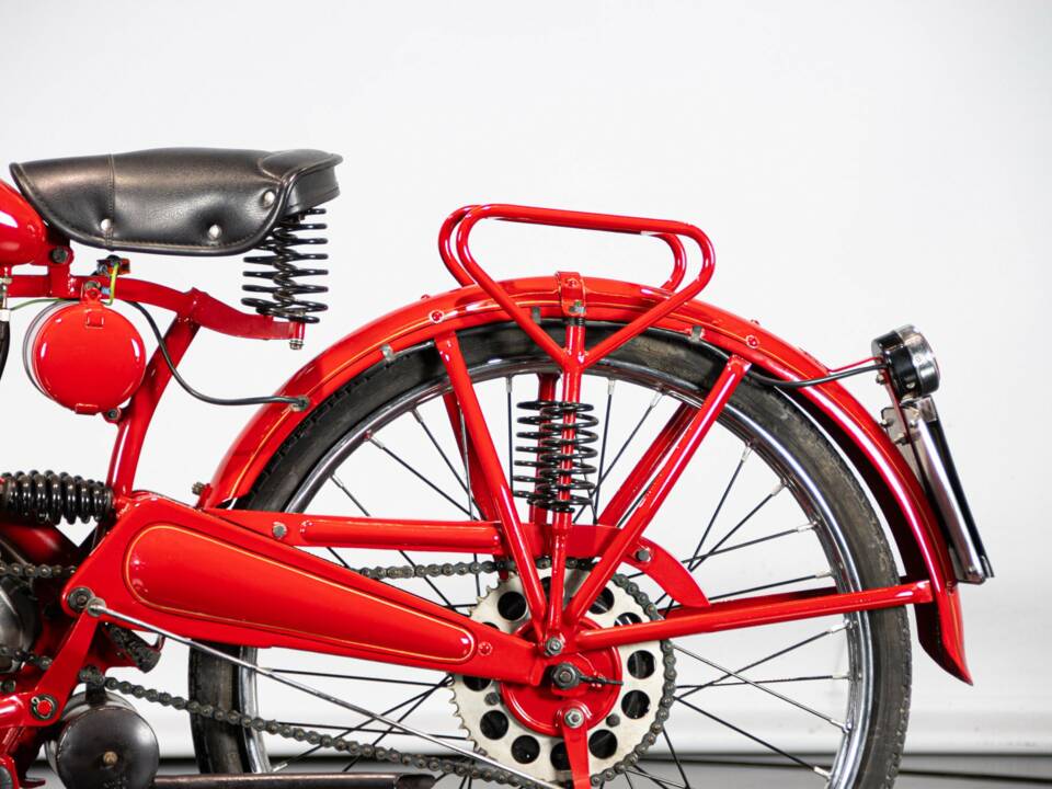 Afbeelding 24/50 van Moto Guzzi DUMMY (1948)