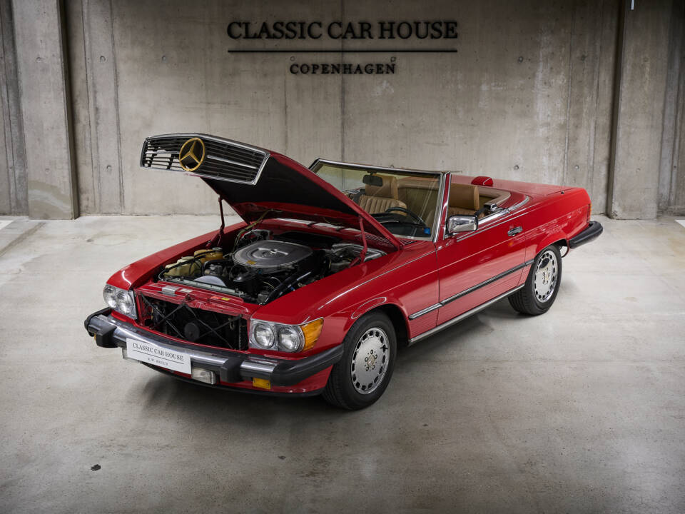 Image 83/89 of Mercedes-Benz 560 SL (1986)