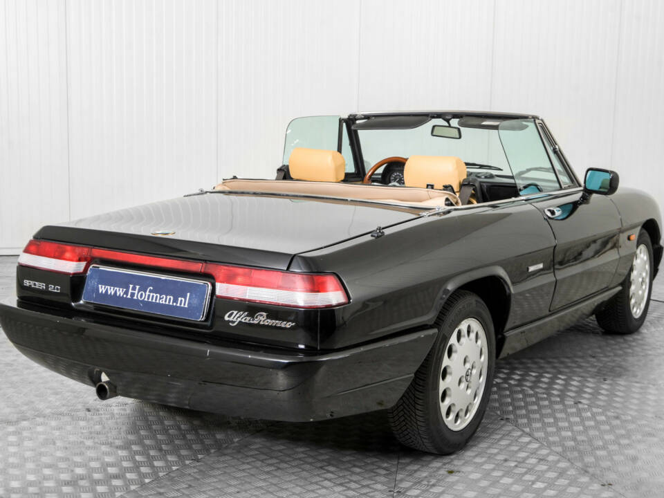 Bild 27/50 von Alfa Romeo 2.0 Spider (1991)