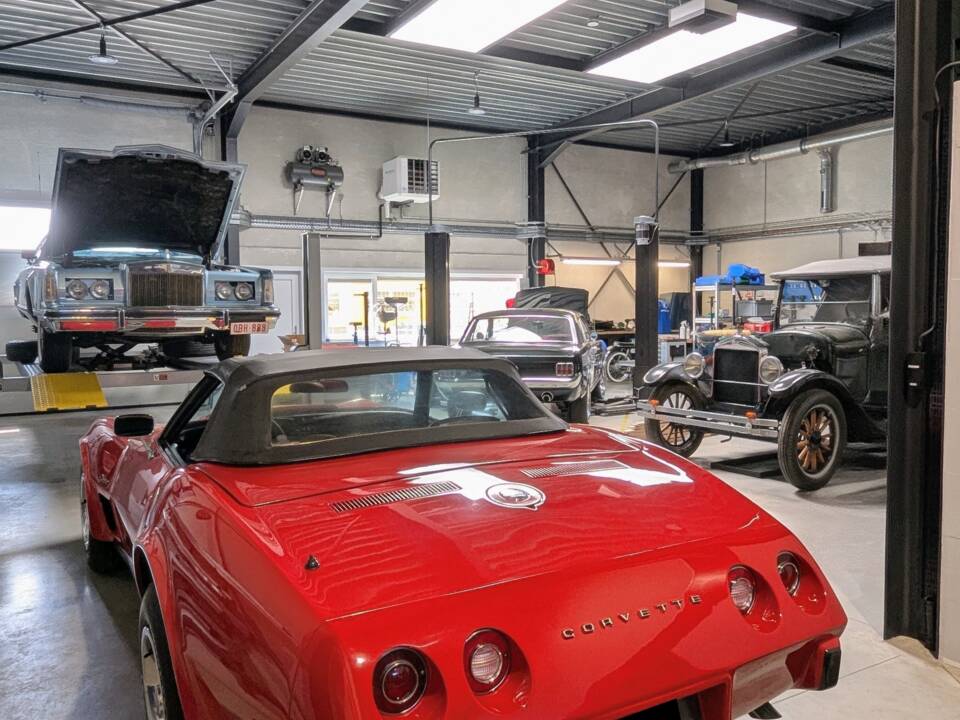 Image 4/50 of Chevrolet Corvette Stingray (1975)