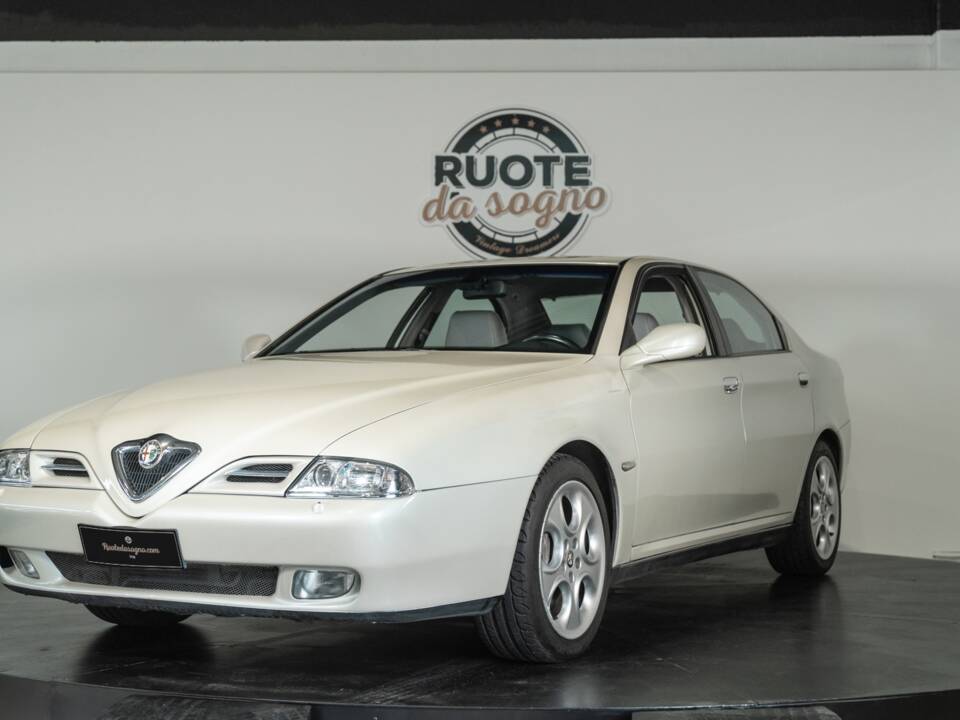 Immagine 1/48 di Alfa Romeo 166 3.0 V6 24V (1999)