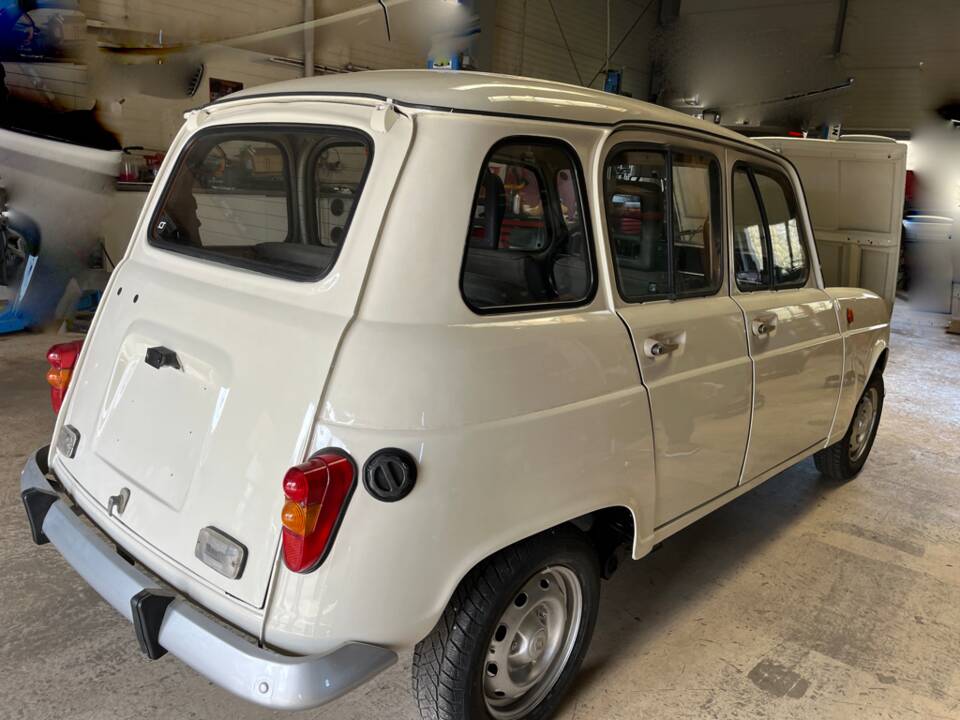 Immagine 34/54 di Renault R 4 TL (1987)