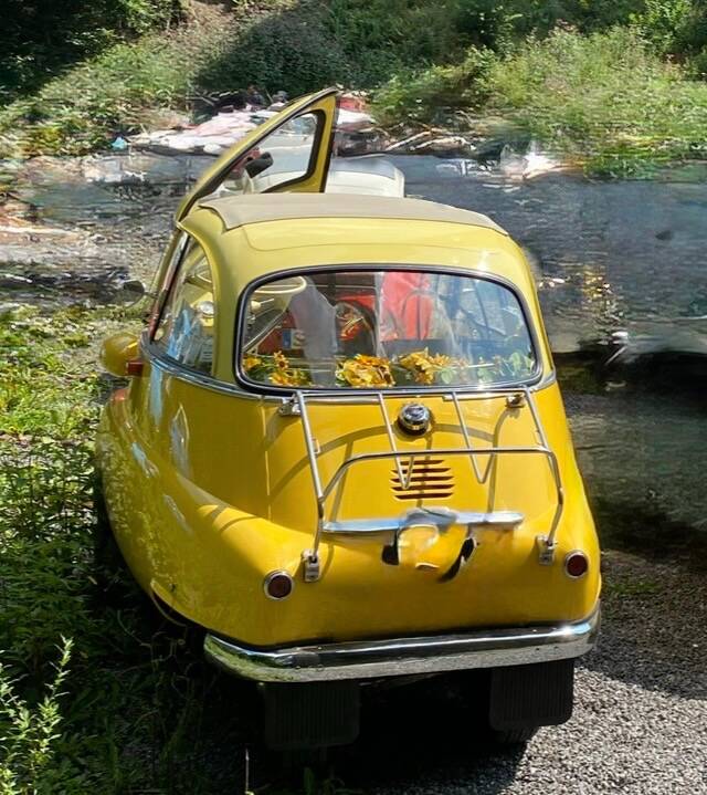 Image 4/5 of BMW Isetta 250 (1960)