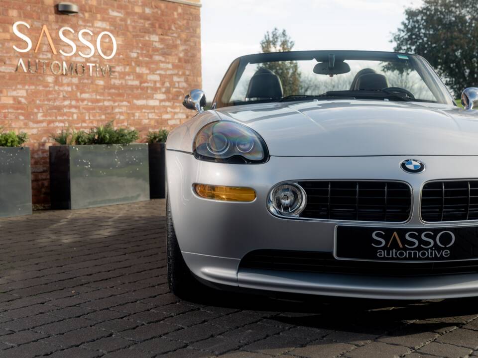 Image 40/84 of BMW Z8 (2001)