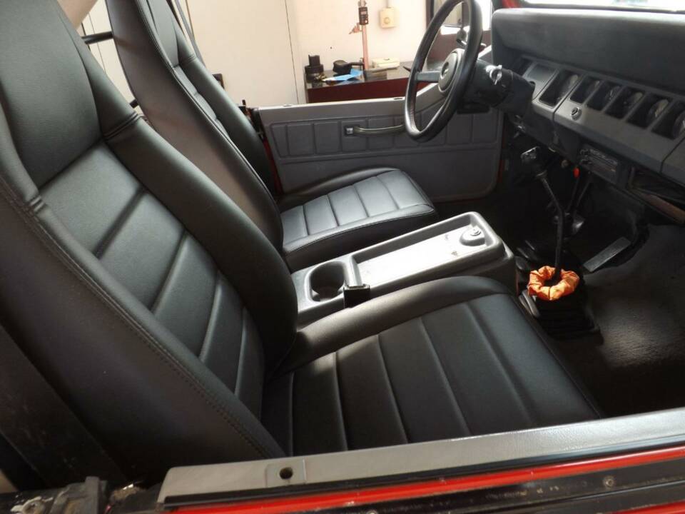 Image 47/50 de Jeep Wrangler 2.5L (1990)