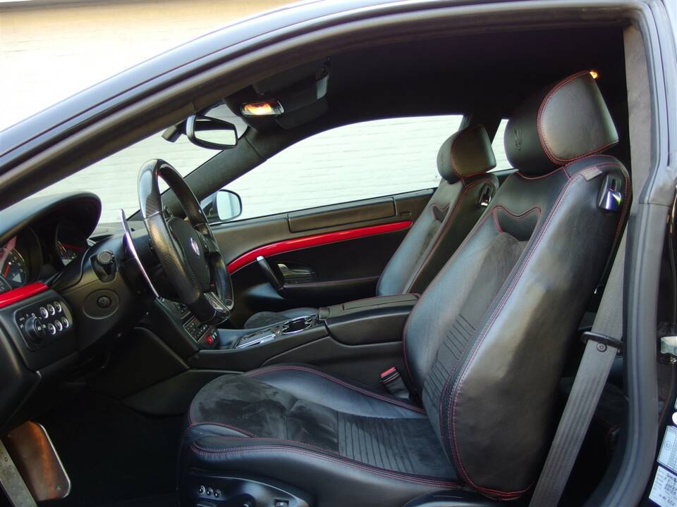 Bild 41/100 von Maserati GranTurismo S (2008)