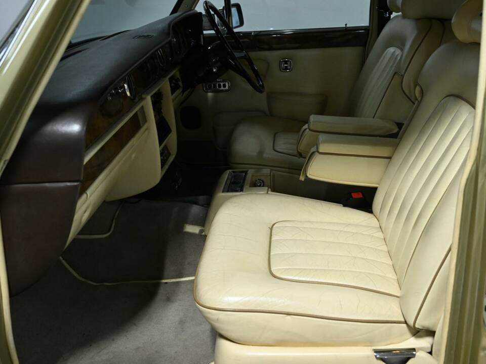Bild 50/50 von Rolls-Royce Silver Shadow II (1980)