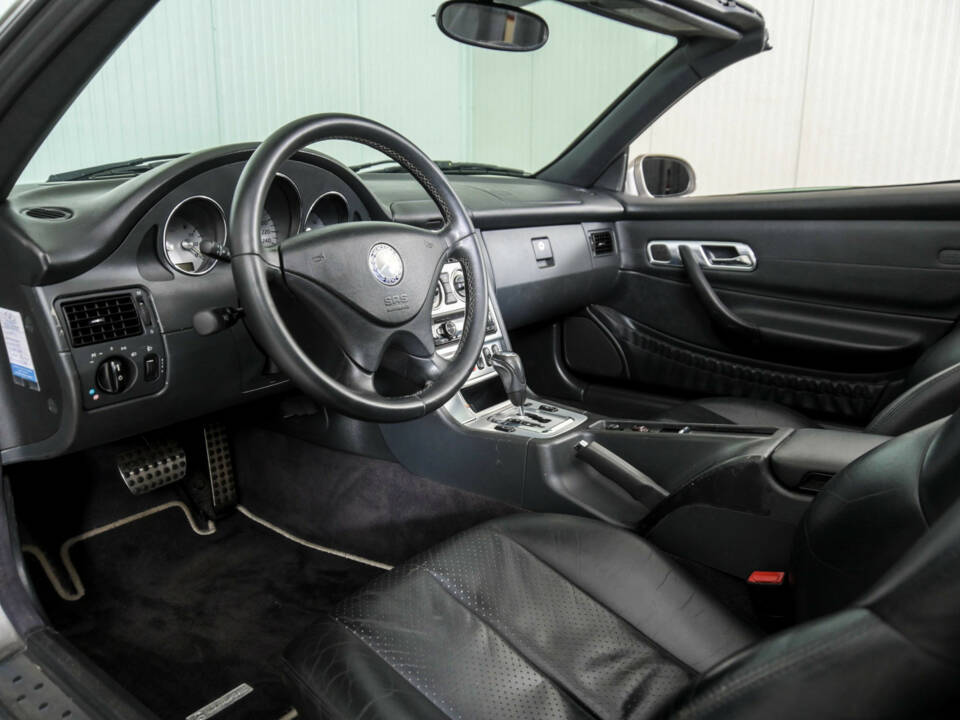 Image 11/50 of Mercedes-Benz SLK 200 Kompressor (2002)