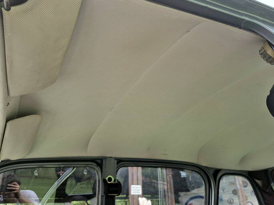 Bild 24/54 von Renault R 4 (1972)