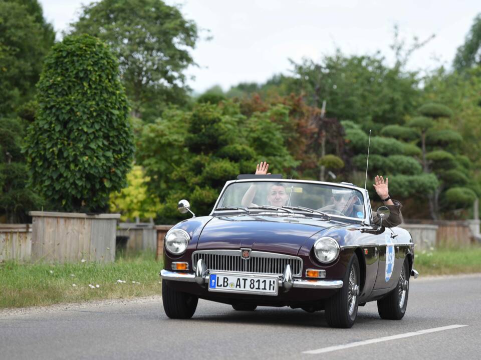 Image 50/55 of MG MGB (1969)