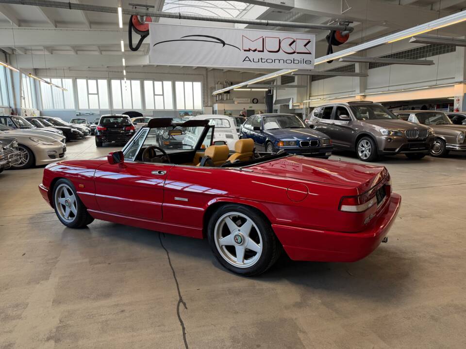 Image 37/42 de Alfa Romeo 2.0 Spider (1991)