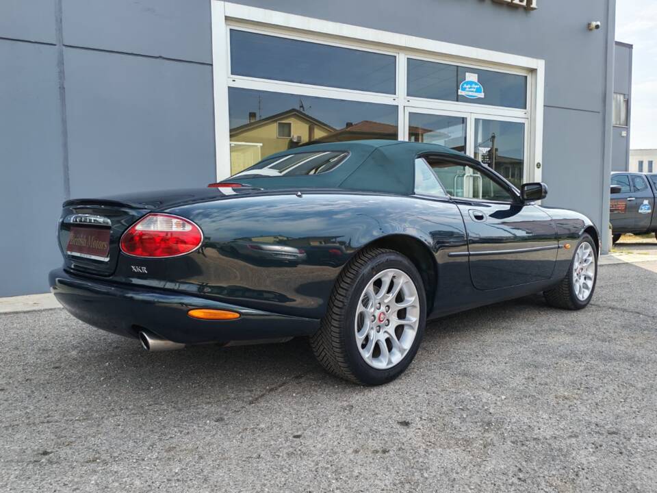 Imagen 7/21 de Jaguar XKR (2001)