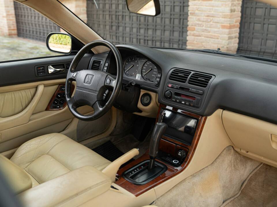 Bild 23/50 von Honda Legend (1992)
