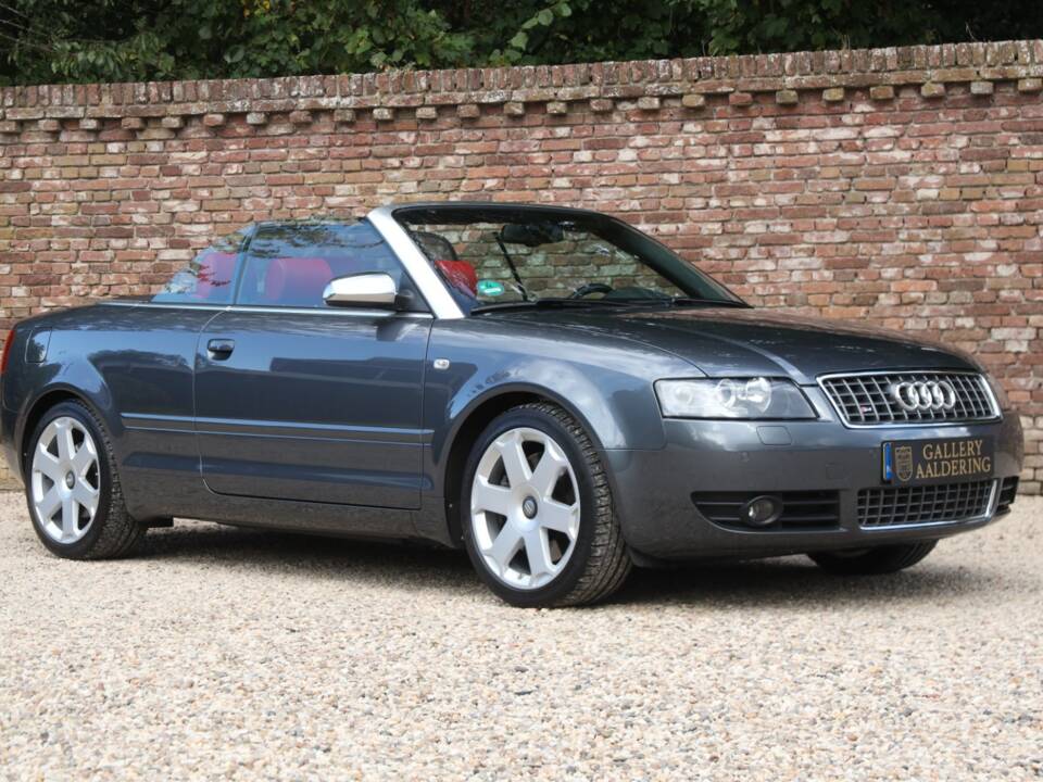 Image 37/50 de Audi S4 (2004)