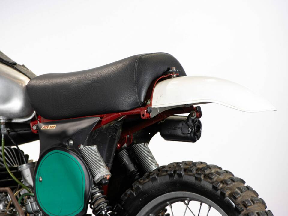 Image 10/38 of CZ 250 Moto Cross (1970)
